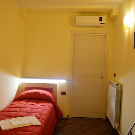 Una Casa Al Belvedere Enna Bilik gambar