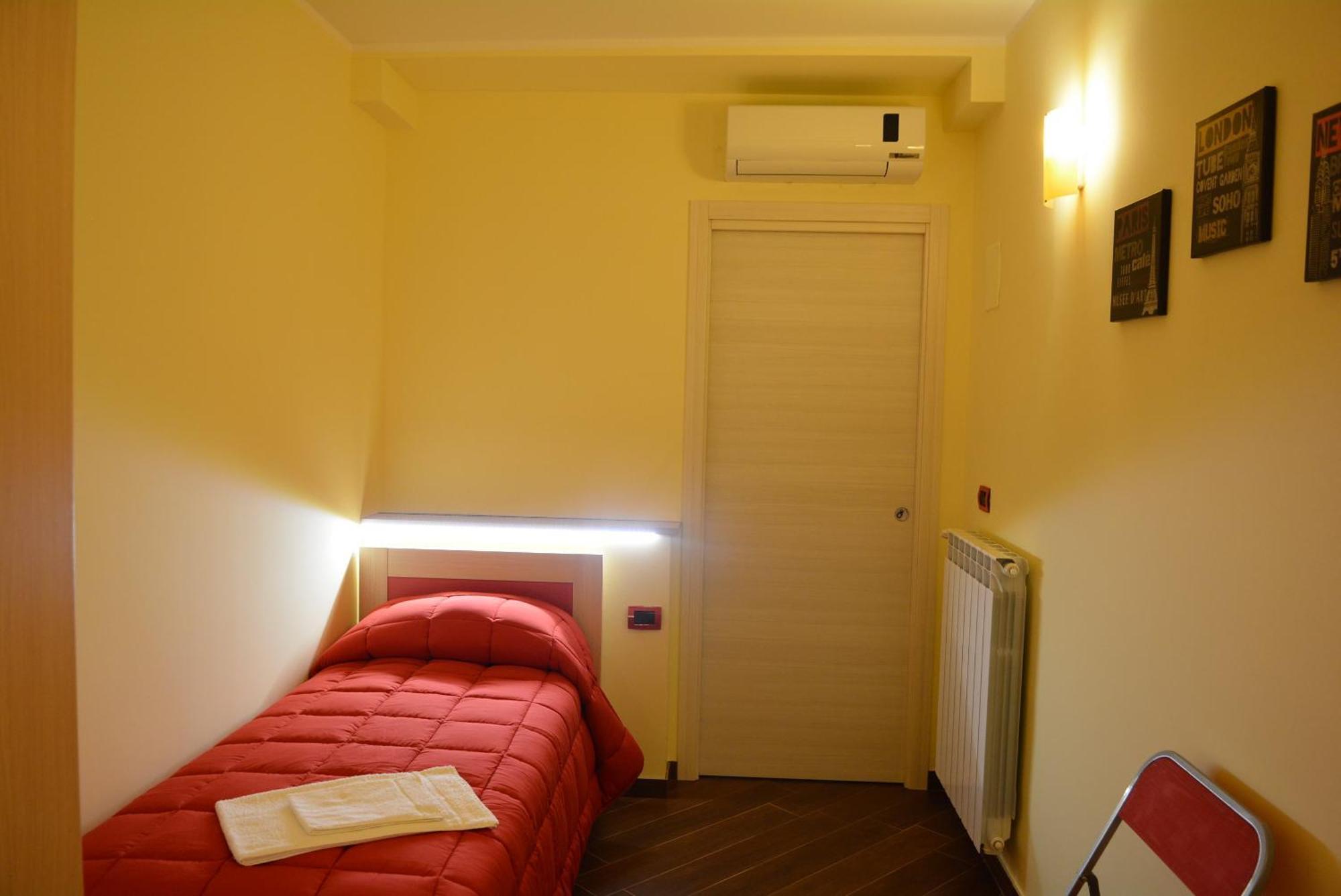 Una Casa Al Belvedere Enna Bilik gambar